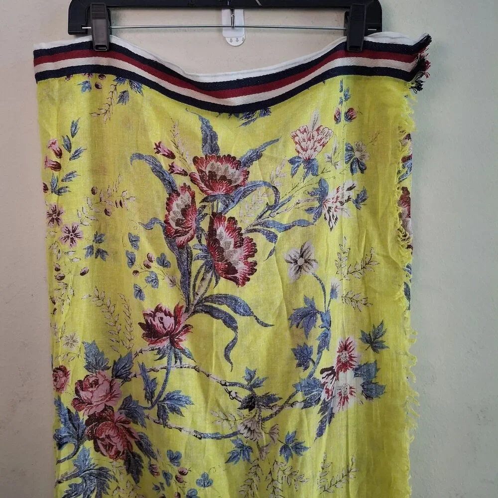 NEW Inouitoosh 78x42 Floral Scarf Wrap 100% Cotton Yellow Red Navy Border Preppy